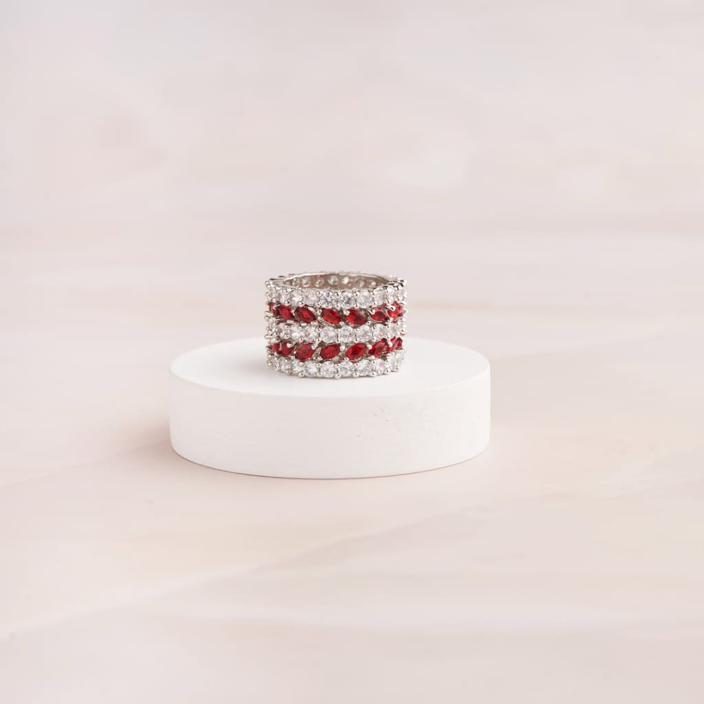 Saniya Ring - Red / US 6