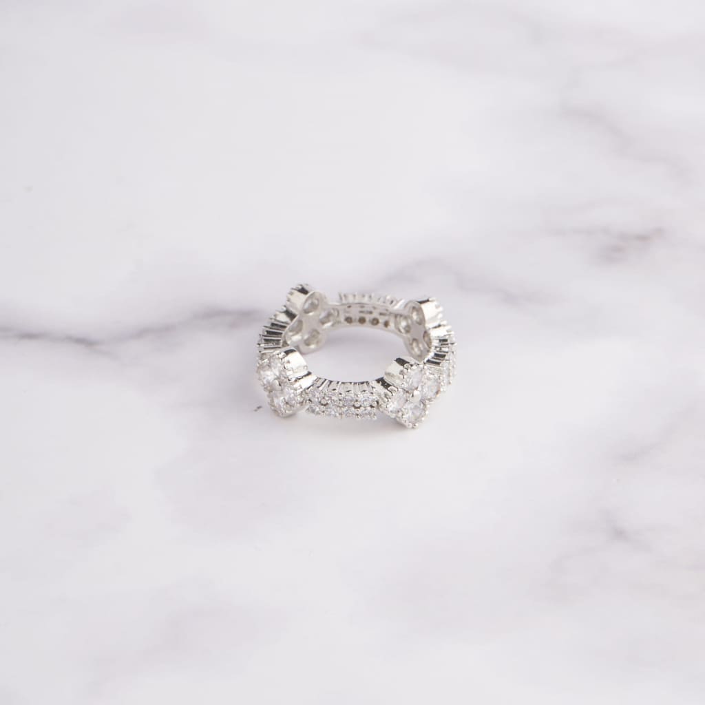 Clover Eternity Ring