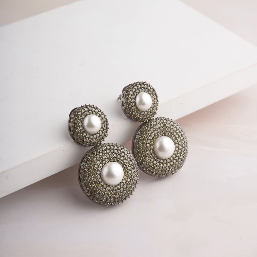 Daphne Earrings - Light Green