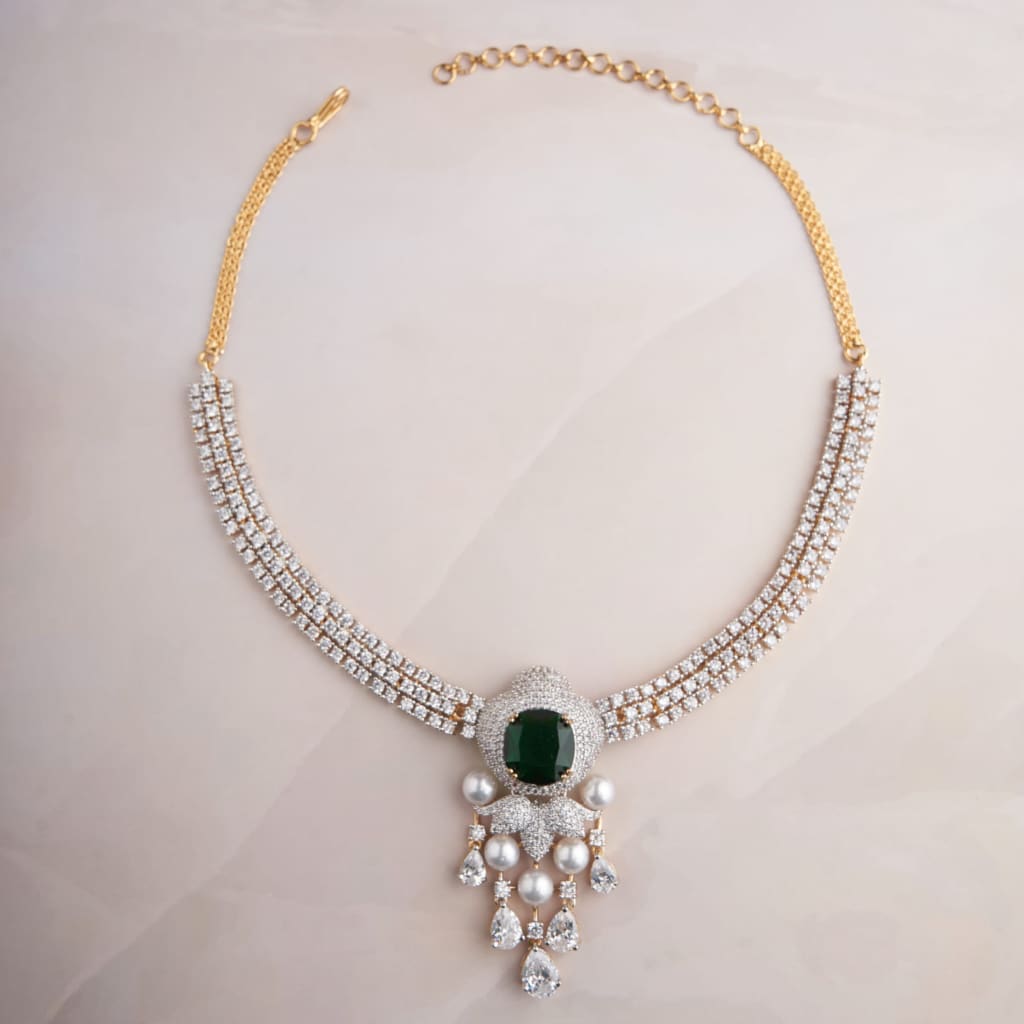 Estonia Necklace - Green&Gold