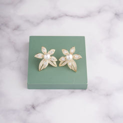 Flower Leaf Pearl Earrings - Gold