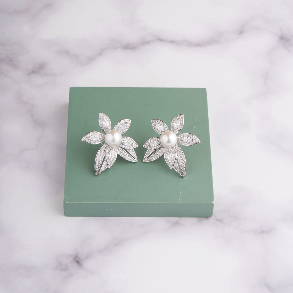 Flower Leaf Pearl Earrings - Silver