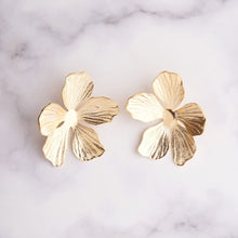 Load image into Gallery viewer, Folded Flower Earrings - Gold
