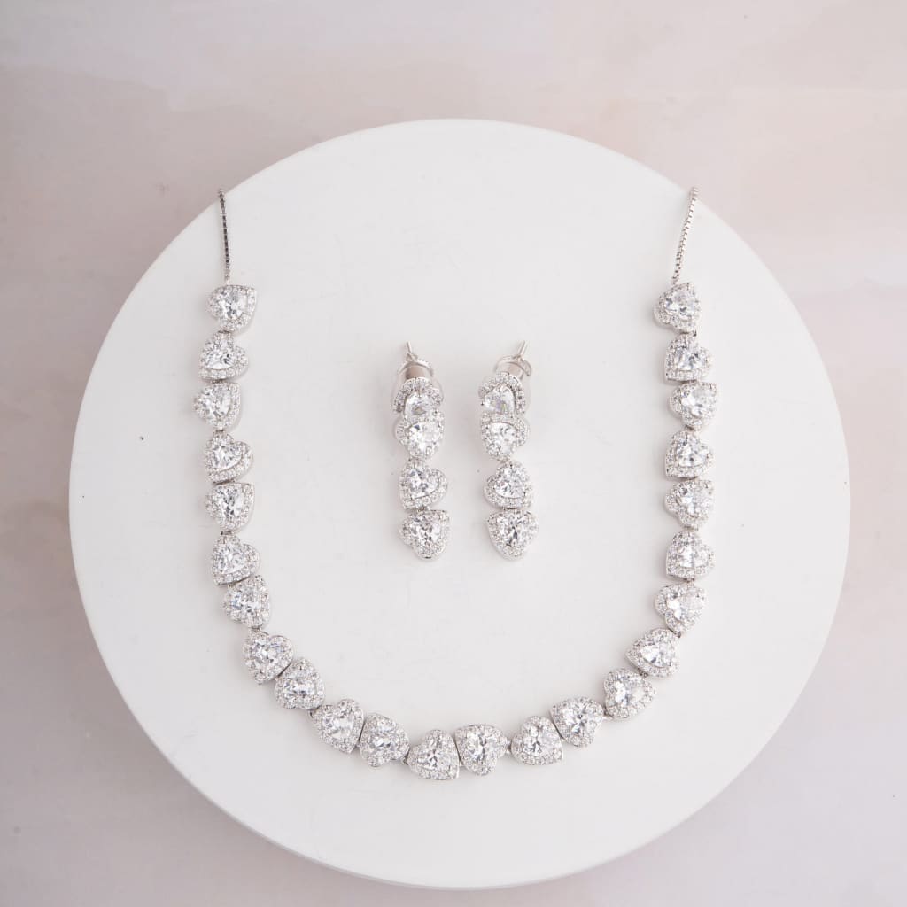 Heart Turvy Necklace Set - White