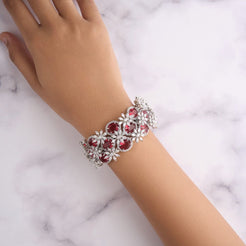 Luxe Bloom Bracelet