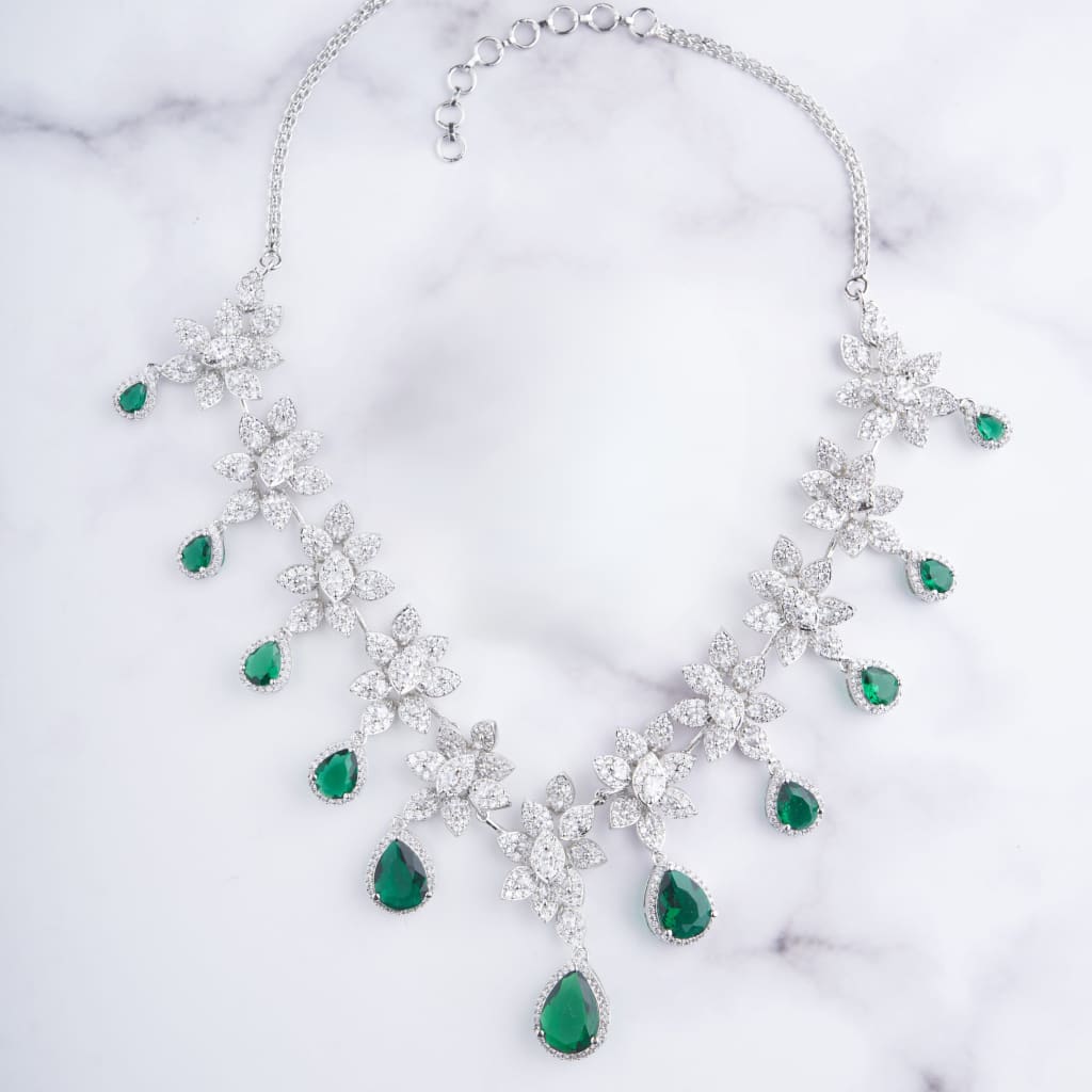 Noa Necklace - Green