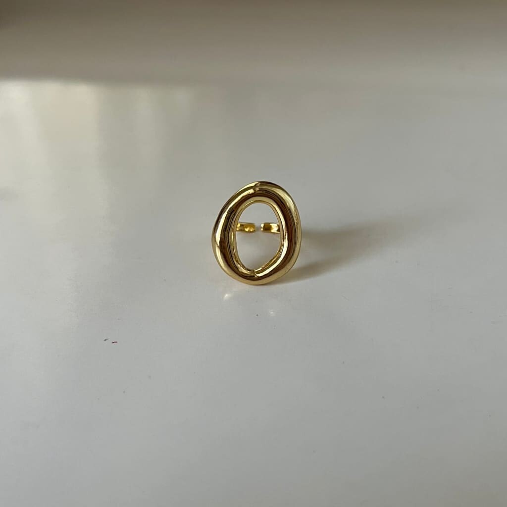 Oval Ring