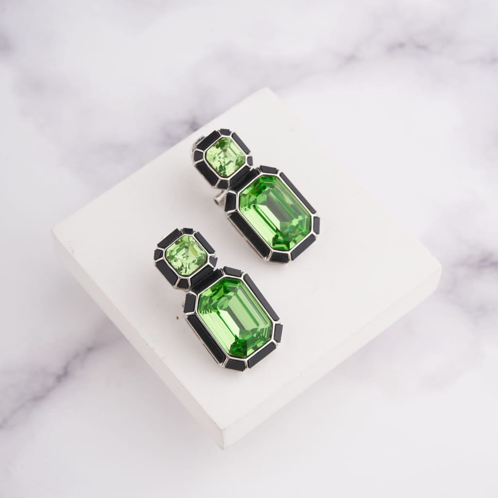 Wyn Earrings - Black - Peridot / Silver