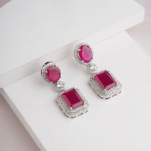 Load image into Gallery viewer, Zohaa Earrings - Red
